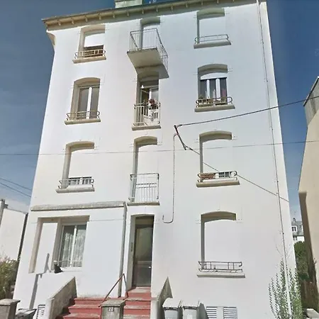 Studio Lumineux Avec Boites A Cles *