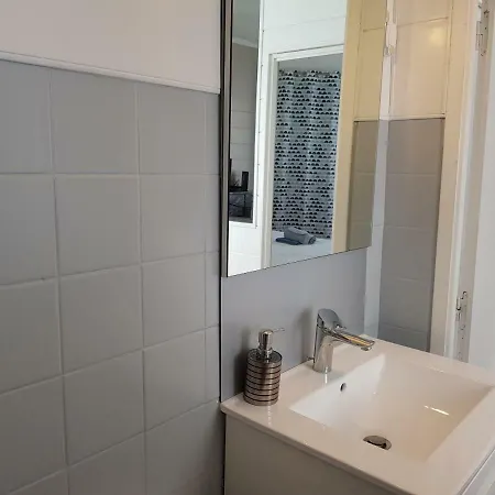 Studio Lumineux Avec Boites A Cles Apartment Brest